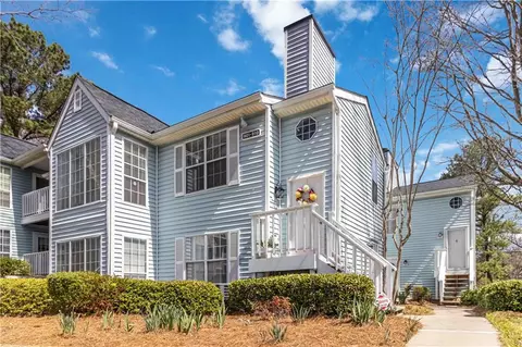 909 Glenleaf Dr, Peachtree Corners, GA 30092