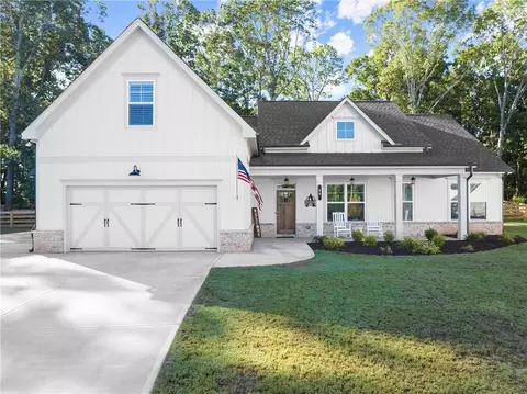 80 Martha Ann Ave, Winder, GA 30680