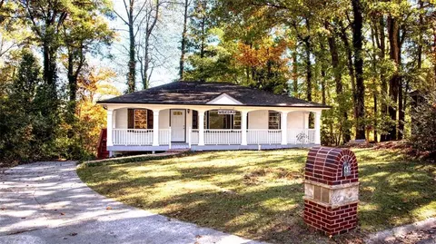 610 Walnut Pl SW, Marietta, GA 30060