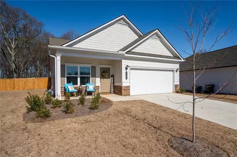 146 Marion Dr, Cartersville, GA 30120