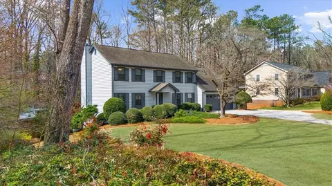 245 Hollyberry Ct, Roswell, GA 30076