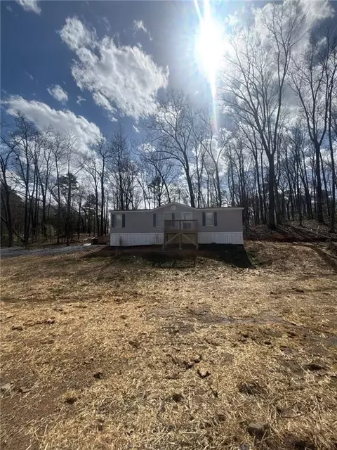 673 Johnson Rd SE, Adairsville, GA 30103