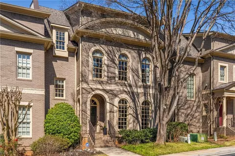 2009 Kensington Green Dr SE, Smyrna, GA 30080
