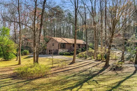 360 W Spalding Dr, Atlanta, GA 30328