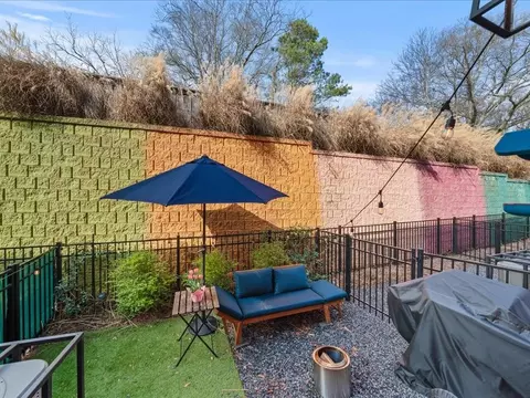 166 Color Cir, Atlanta, GA 30317