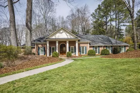 11765 Mountain Laurel Dr, Roswell, GA 30075