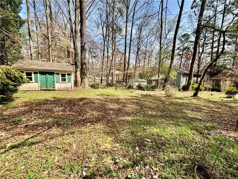 Exterior - 3077 Meadow Lark Dr, Duluth, GA 30096 photo 7 of 7