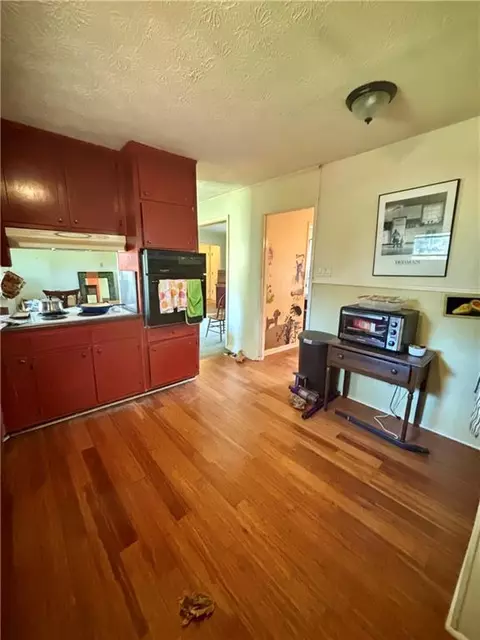 Kitchen - 3077 Meadow Lark Dr, Duluth, GA 30096 photo 3 of 4