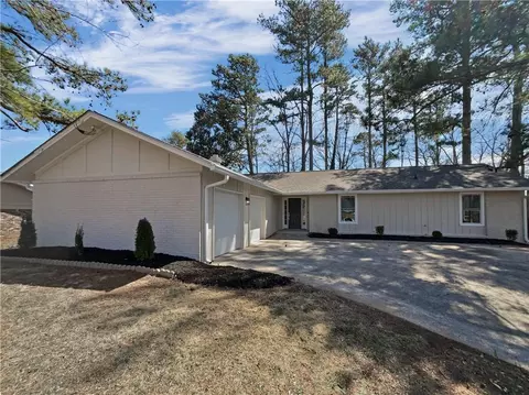 5520 Morning Creek Cir, Atlanta, GA 30349
