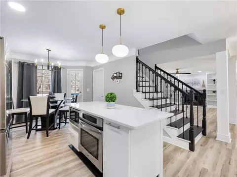 4833 Glenwhite Dr, Duluth, GA 30096 photo 9
