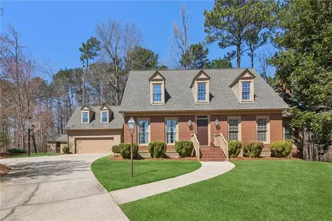 4206 Nahunta Ct, Peachtree Corners, GA 30092