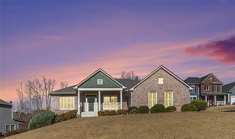 407 Trotters Run, Woodstock, GA 30188