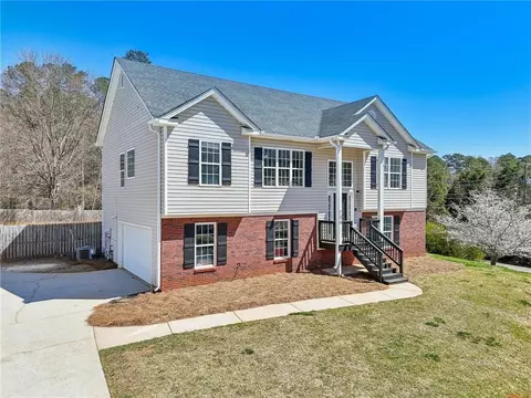Exterior - 706 Masters Dr, Monroe, GA 30655 photo 10 of 26