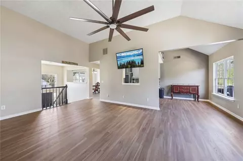 Living - 706 Masters Dr, Monroe, GA 30655 photo 2 of 4