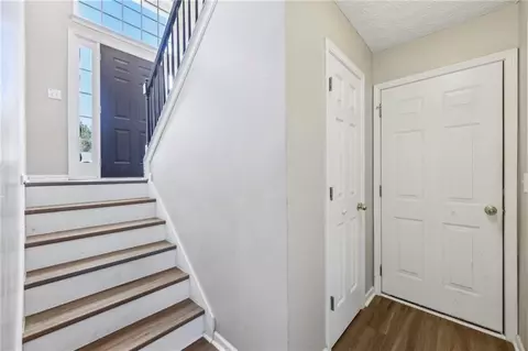 Entry Way - 706 Masters Dr, Monroe, GA 30655 photo 3 of 5