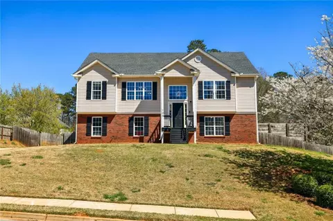 706 Masters Dr, Monroe, GA 30655