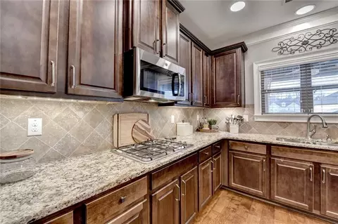 Kitchen - 2640 Paddock Point Pl, Dacula, GA 30019 photo 3 of 8