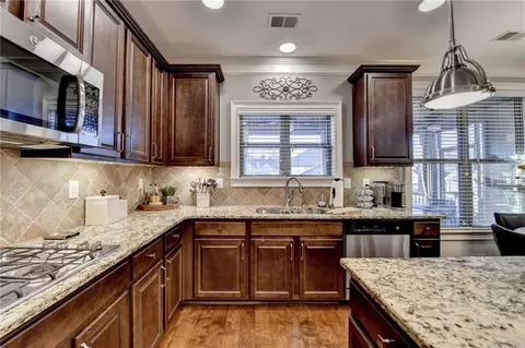 Kitchen - 2640 Paddock Point Pl, Dacula, GA 30019 photo 4 of 8