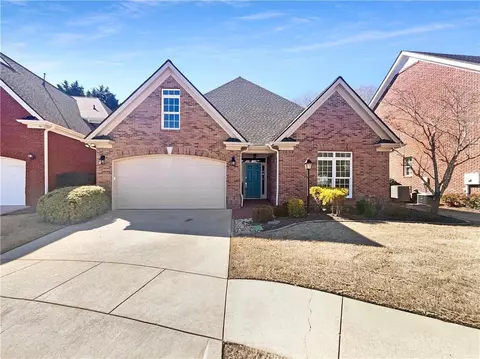 1832 Glenwood Ln, Snellville, GA 30078