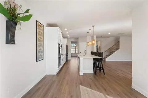 Entry Way - 514 Eagles Pt, Fairburn, GA 30213 photo 5 of 7