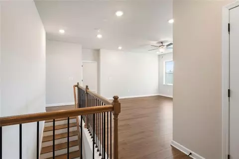 Living - 514 Eagles Pt, Fairburn, GA 30213 photo 5 of 5