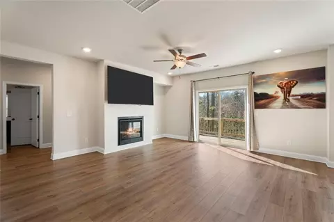 Living - 514 Eagles Pt, Fairburn, GA 30213 photo 1 of 5