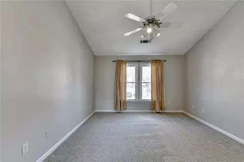 Bedroom - 2940 Abbotts Pointe Dr, Duluth, GA 30097 photo 9 of 12