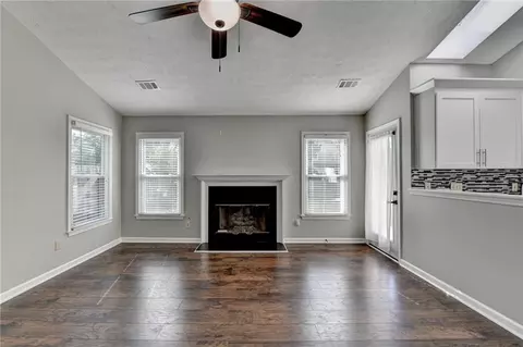 Living - 2940 Abbotts Pointe Dr, Duluth, GA 30097 photo 8 of 12