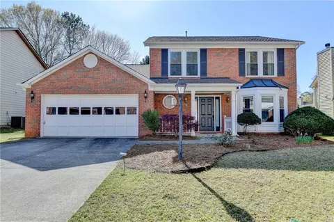 Exterior - 2940 Abbotts Pointe Dr, Duluth, GA 30097 photo 3 of 10