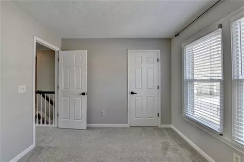Bedroom - 2940 Abbotts Pointe Dr, Duluth, GA 30097 photo 3 of 12