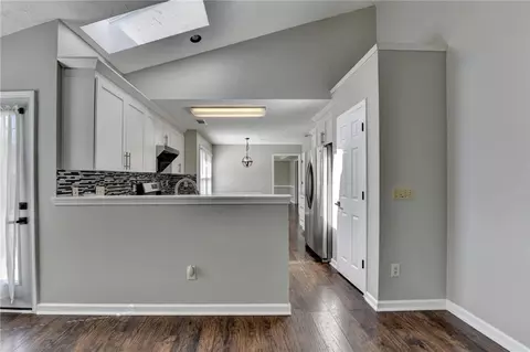 Entry Way - 2940 Abbotts Pointe Dr, Duluth, GA 30097 photo 4 of 5