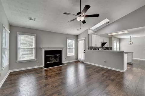 Living - 2940 Abbotts Pointe Dr, Duluth, GA 30097 photo 9 of 12
