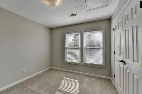 Bedroom - 2940 Abbotts Pointe Dr, Duluth, GA 30097 photo 5 of 12