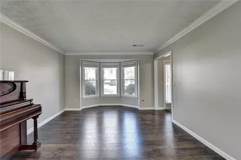 Living - 2940 Abbotts Pointe Dr, Duluth, GA 30097 photo 5 of 12