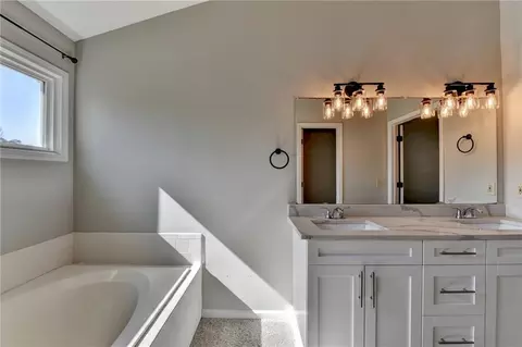 Bath - 2940 Abbotts Pointe Dr, Duluth, GA 30097 photo 6 of 6