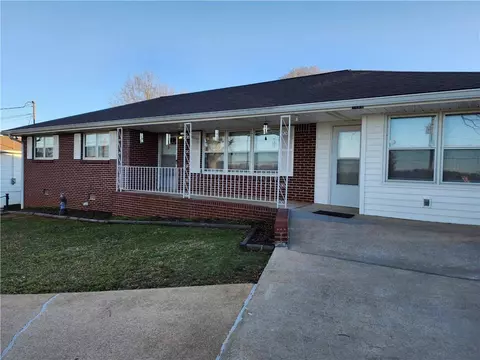 4620 Woodlane Dr, Oakwood, GA 30566