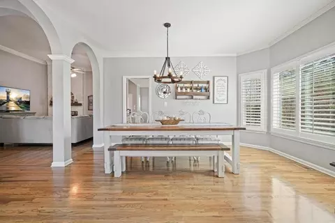 Dining - 1090 Compton Way, Suwanee, GA 30024 photo 3 of 5