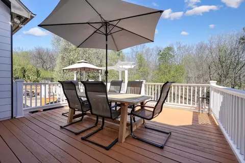 Exterior - 1090 Compton Way, Suwanee, GA 30024 photo 8 of 33