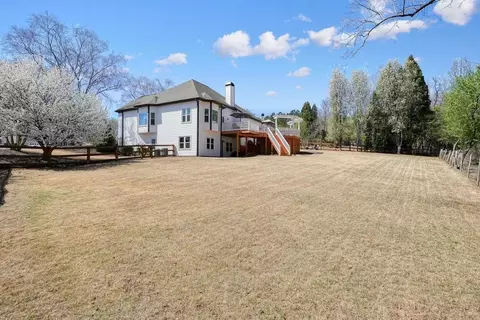 Exterior - 1090 Compton Way, Suwanee, GA 30024 photo 24 of 33