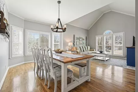 Dining - 1090 Compton Way, Suwanee, GA 30024 photo 1 of 5