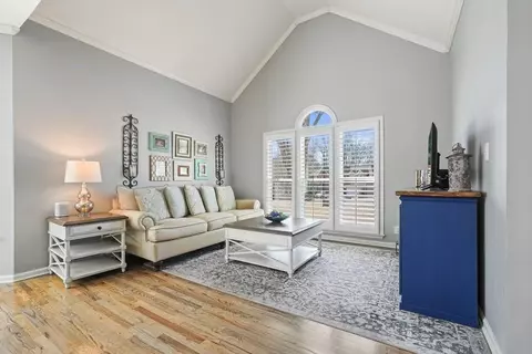 Living - 1090 Compton Way, Suwanee, GA 30024 photo 2 of 4
