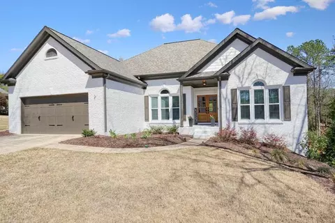 Exterior - 1090 Compton Way, Suwanee, GA 30024 photo 6 of 33