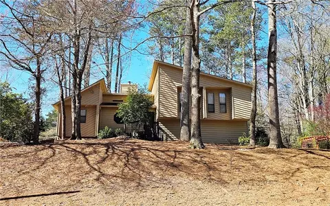 4752 N Springs Rd NW, Kennesaw, GA 30144