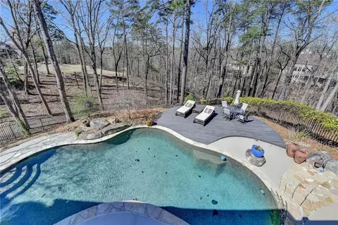 Exterior - 6950 Kettering Ln, Suwanee, GA 30024 photo 2 of 16