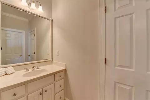 Bath - 6950 Kettering Ln, Suwanee, GA 30024 photo 11 of 12