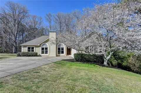 1450 Pinyon Pl, Lawrenceville, GA 30043