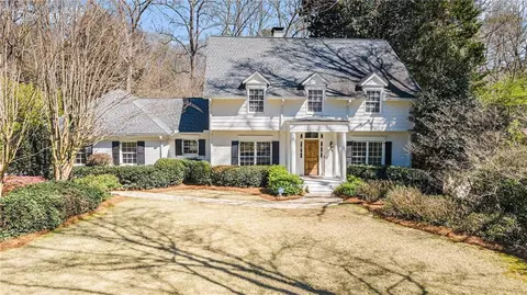 3391 Pinestream Rd NW, Atlanta, GA 30327