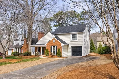 302 Roswell Green Ln, Roswell, GA 30075