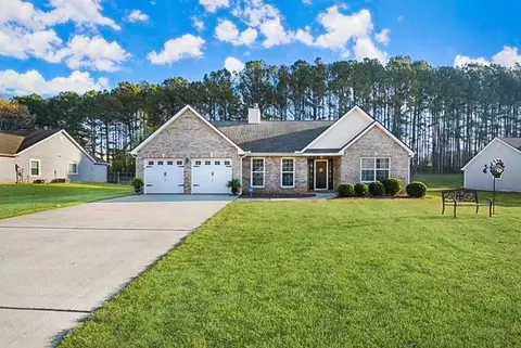 149 Fears Dr, Hampton, GA 30228