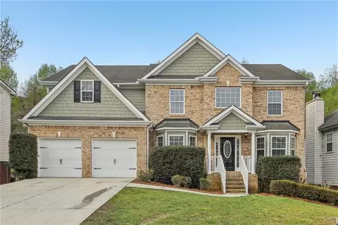 4001 Oak Field Dr, Loganville, GA 30052